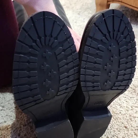 Frye Melissa Lug Black Boots 8 NWOT - Picture 8 of 8